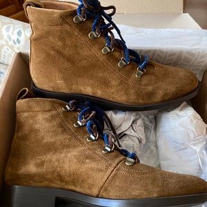 Naguisa suede boots